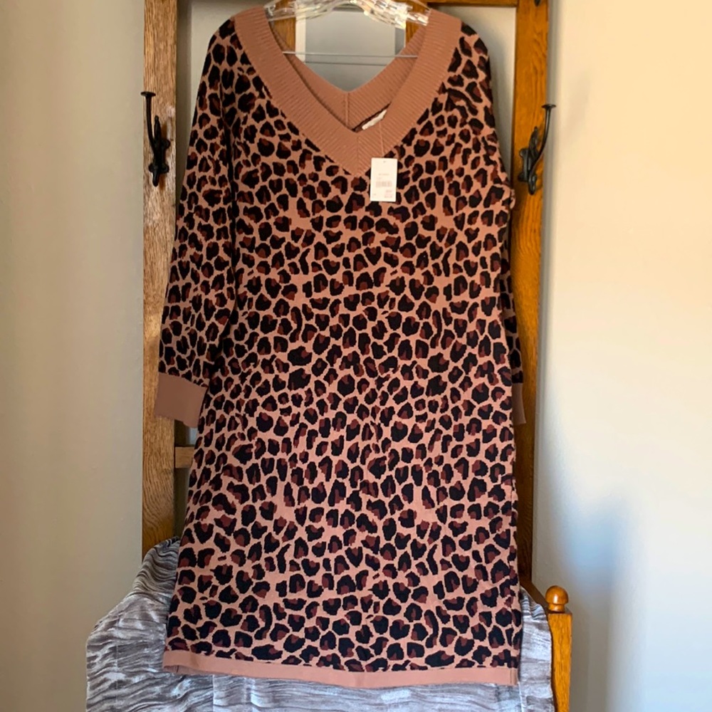 Women’s sweater dress, new with tags. Size large